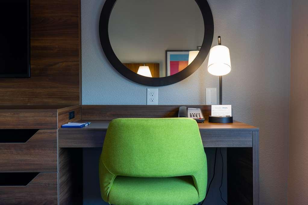 Hampton Inn Elkhorn Lake Geneva Area Szoba fotó