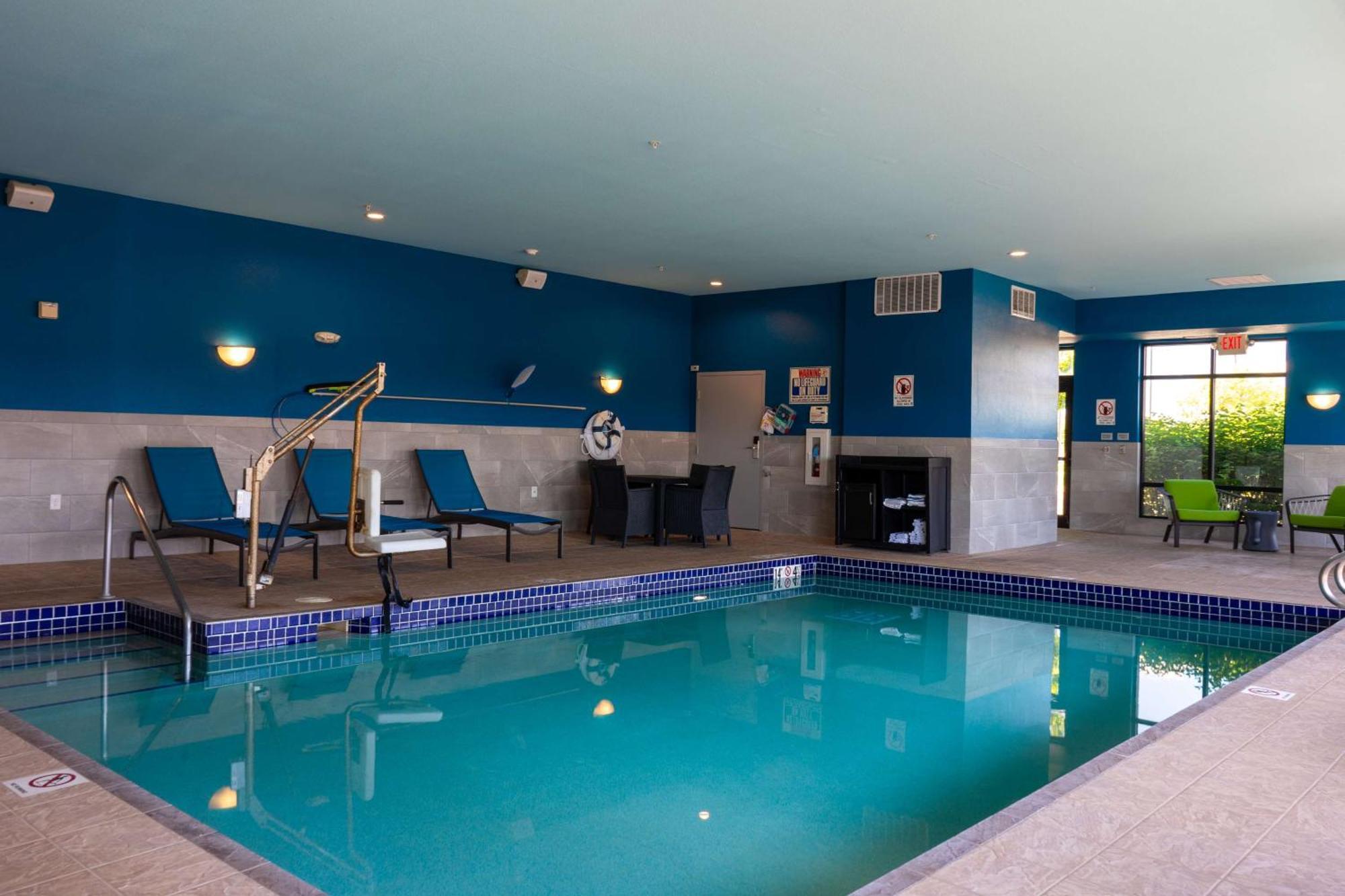 Hampton Inn Elkhorn Lake Geneva Area Kültér fotó